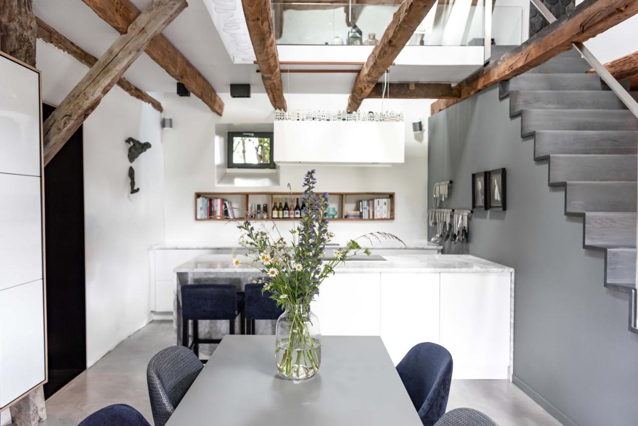 Maison De La Bonne Vie Therondels Esterno foto
